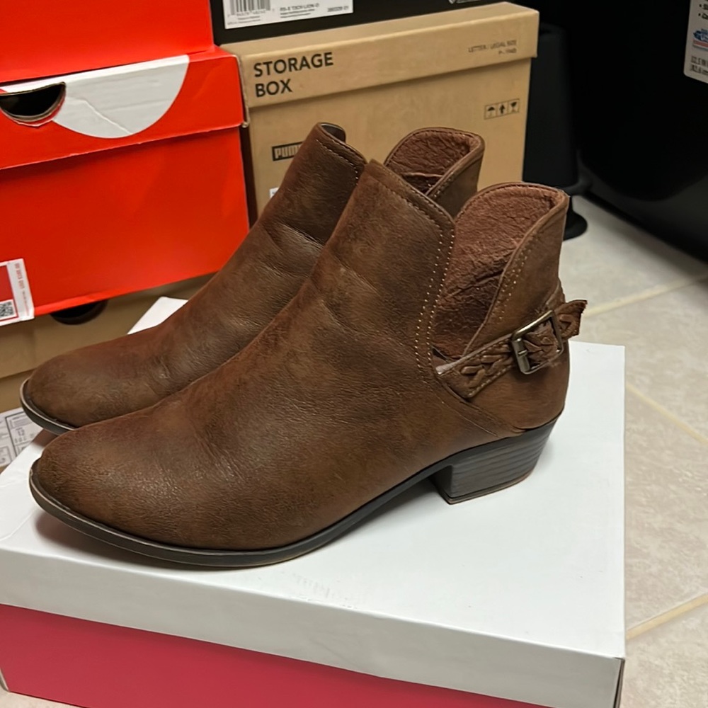 JUST FAB BOOTIES
